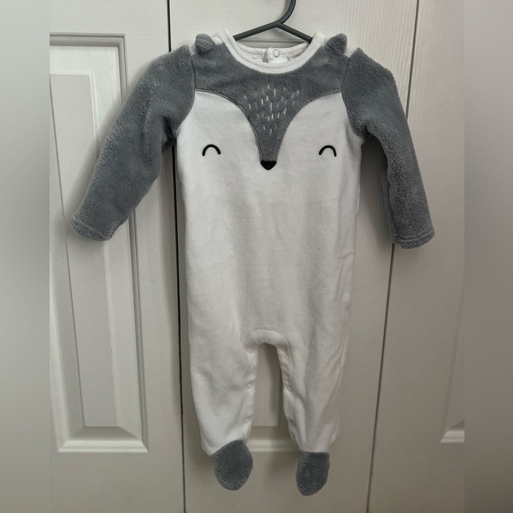 First Impressions Fox One Piece 6-9M